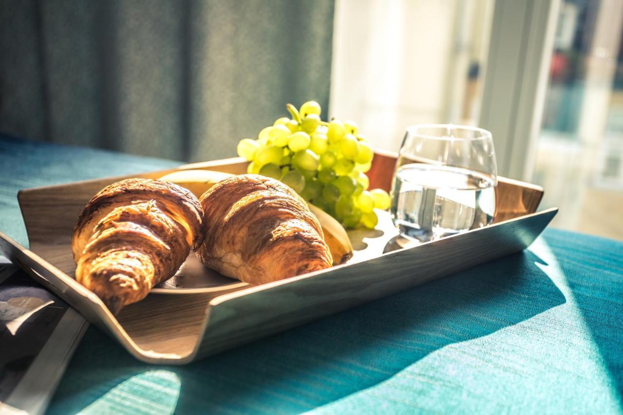 Sky And Sea By Renters Prestige Apartment Sopot Ngoại thất bức ảnh